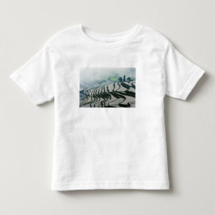 T-shirt Pour Les Tous Petits Brouillard de matin au-dessus des gisements de riz