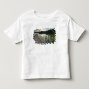 T-shirt Pour Les Tous Petits Coucher du soleil sur un petit lac