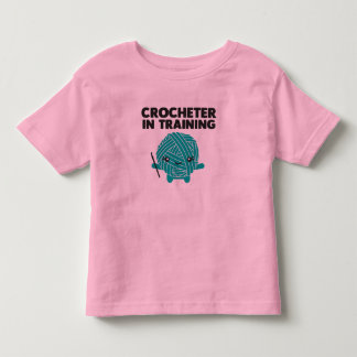 T-shirt Pour Les Tous Petits Crocheter dans la chemise d'enfant en bas âge de
