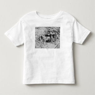 T-shirt Pour Les Tous Petits Groupe des hommes en dehors de d'une photographie