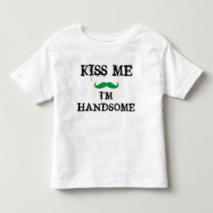 T-shirt Pour Les Tous Petits KISS ME JE SUIS LA MAIN DE Toddler Shirt ST. PATRI