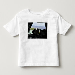 T-shirt Pour Les Tous Petits Les aviateurs sortent une palette de biens donnés