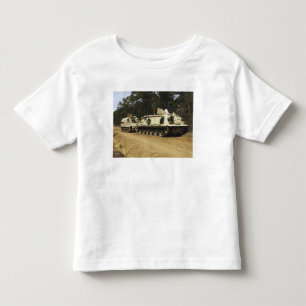 T-shirt Pour Les Tous Petits Un véhicule de récupération M-88 commence à