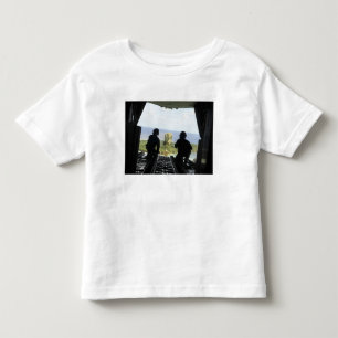 T-shirt Pour Les Tous Petits Une boîte de marchandises humanitaires