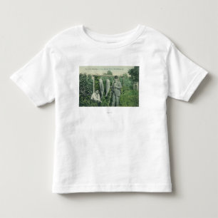 T-shirt Pour Les Tous Petits Vue des pêcheurs avec le crochet près de Fitch M