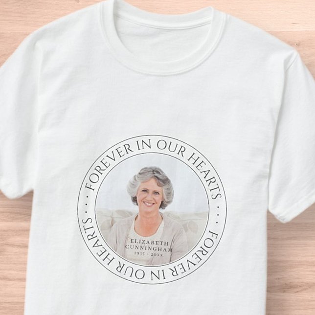 T-shirt Pour toujours dans nos coeurs Mémorial Élégante ph (Créateur téléchargé)