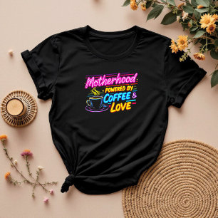 T-shirt Powered by Coffee and Love   Maman occupée