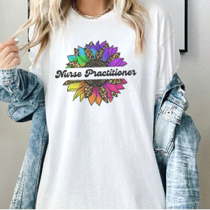 T-shirt Profession de praticien infirmière Arc-en-ciel Tou