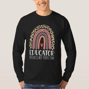 T-shirt Progrès de l'éducateur pas la perfection enseignan