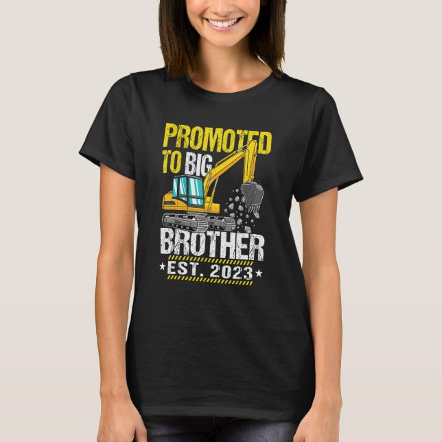 T-shirt Promoted to Big Bro 2023 Leveled up to Big Brother (Devant)