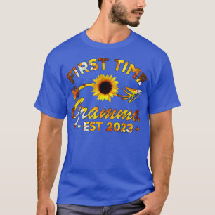 T-shirt Promoted To Gramma Est 2023 First Time Grandma Sun