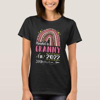 T-shirt Promoted To Granny Est 2022 Rainbow Leopard Mother