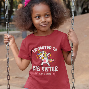 T-shirt Promu à Big Sister Dancing Unicorn avec date