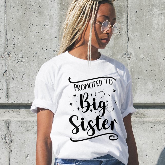 T-shirt Promu à BIG Sister. Nom modifiable (Créateur téléchargé)