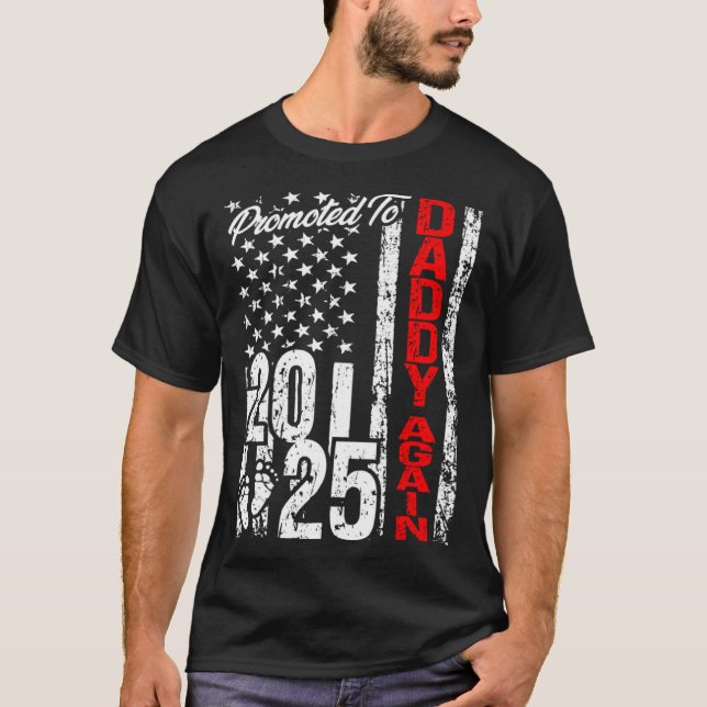 T-shirt Promu à nouveau papa Drapeau américain 2025 bientô (Devant)