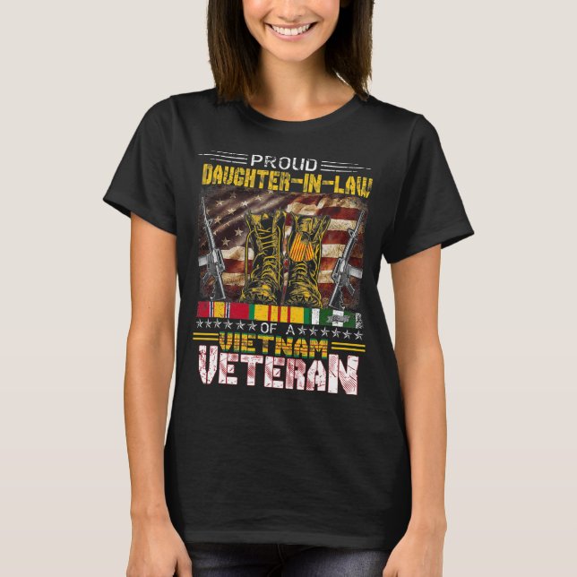 T-shirt Proud Daughter-In-Law Of A Vietnam Veteran  (Devant)