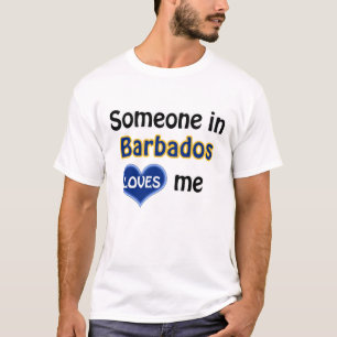 T-shirt Quelqu'un à la Barbade m'aime