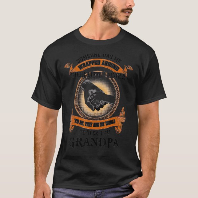 T-shirt Quelqu'Un M'A Emballé Autour De Son Petit Doigt (Devant)