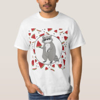 Raccoon mignon avec morceaux de pastèque