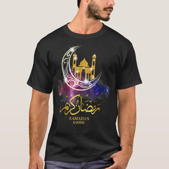 T-shirt Ramadan Kareem Priez Pour Les Musulmans Mubarak Is (Devant)