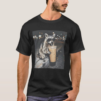 T-shirt Raton laveur buvant du café glacé