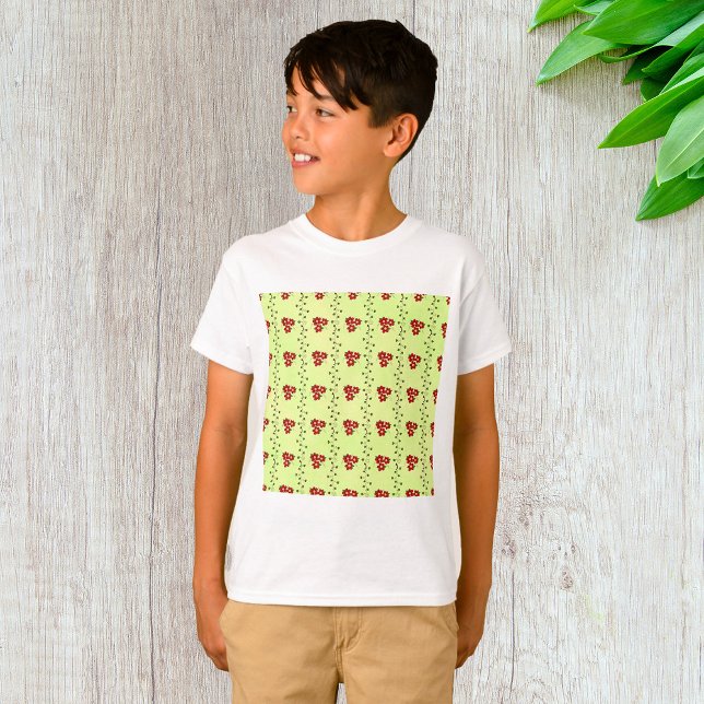 T-shirt Red Floral Vine Pattern on Light Green (Créateur téléchargé)