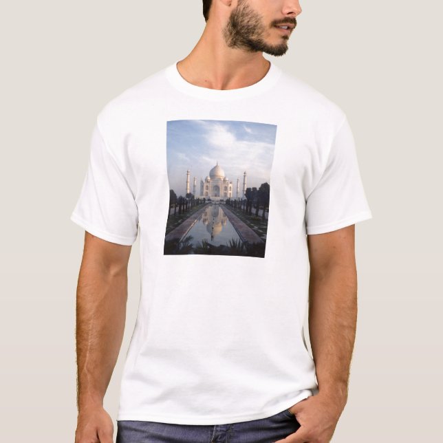 T-shirt Réflexion du Taj Mahal à Âgrâ, uttar pradesh, Inde (Devant)