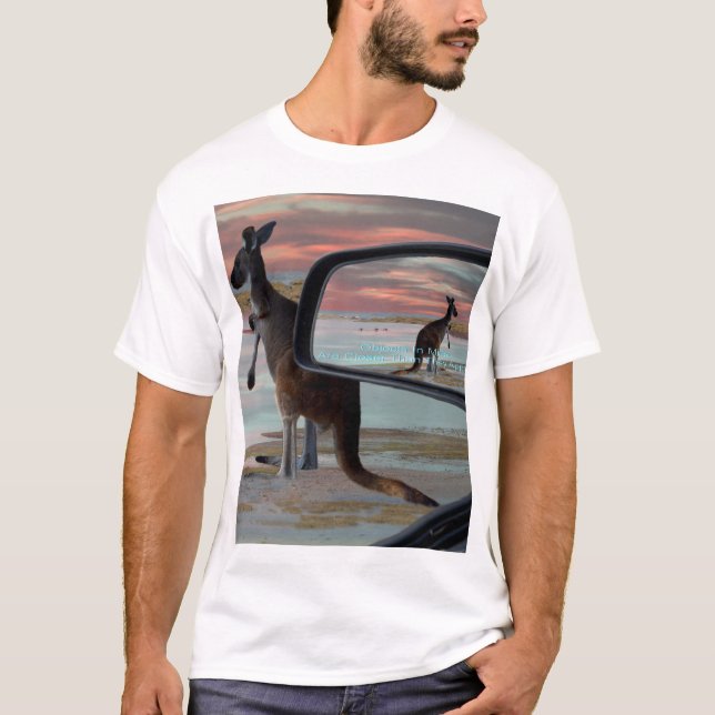 T-shirt "Réflexions de la nature : Un Kangourou sur la pla (Devant)