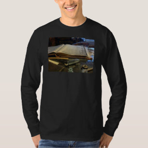 T-shirt Registre et lunettes