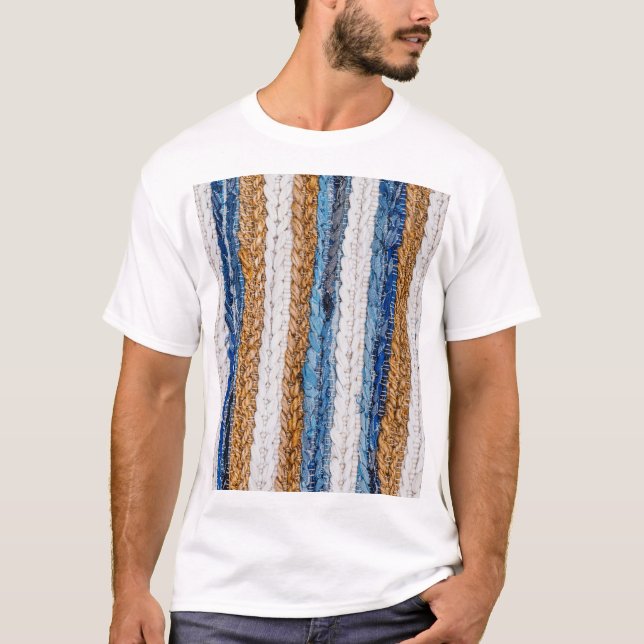 T-shirt Rein patchwork : jean recyclé tapis. (Devant)