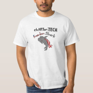 T-shirt requin de liberté de TECH de charte
