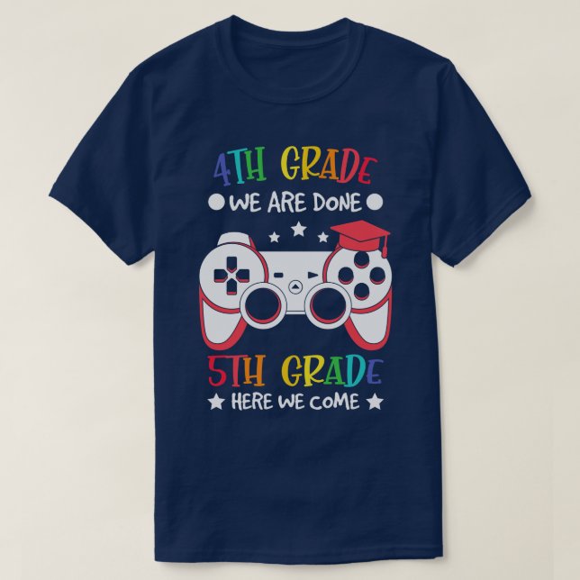 T-shirt Retour à l'école- 4e année nous avons terminé 5e a (Design devant)