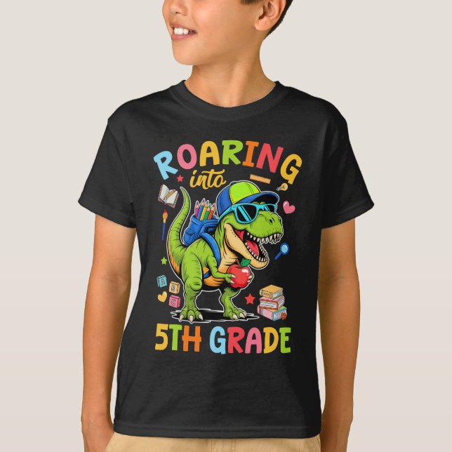 T-shirt Retour En 5e Année À L'École Garçons T-Rex D (Devant)