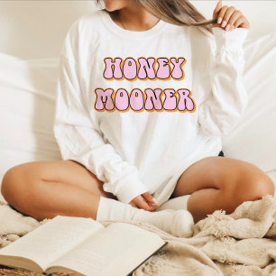 T-shirt Retro 70's Themed Honeymooner Bride