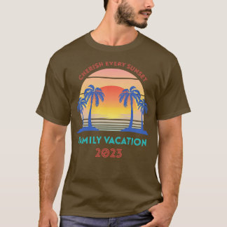 T-shirt Retro Famille Vacation 2023 Cherish Chaque Coucher