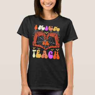 T-shirt Retro Trick Ou Enseigner Skeleton Mains Enseignant