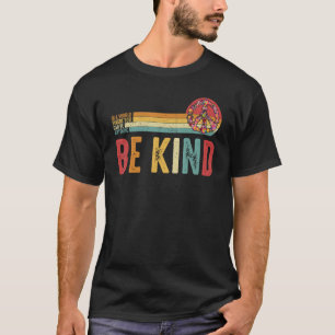 T-shirt Retro Vintage Dans Un Monde Où L'On Peut Être N'Im
