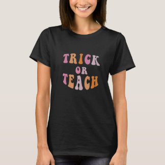 T-shirt Retro Vintage Groovy Trick Or Teach Halloween Teac