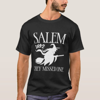 T-shirt Retro Witchy Salem 1692 Ils Ont Manqué Une Sorcièr