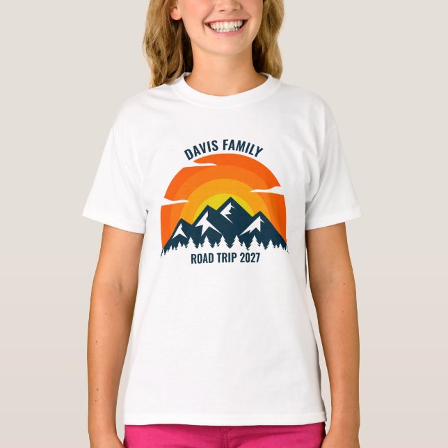 T-shirt Réunion en famille sur mesure Sunset Mountain Road (Devant)