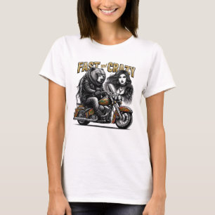T-shirt Riding Wild : Femme en moto à côté de Sasquatch