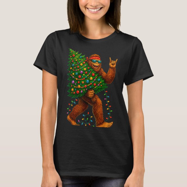 T-shirt Rockin Christmas Bigfoot Carrying Tree Fun Xmas Ro (Devant)