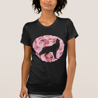 T-shirt Roses roses et chemise noire de loup d'hurlement