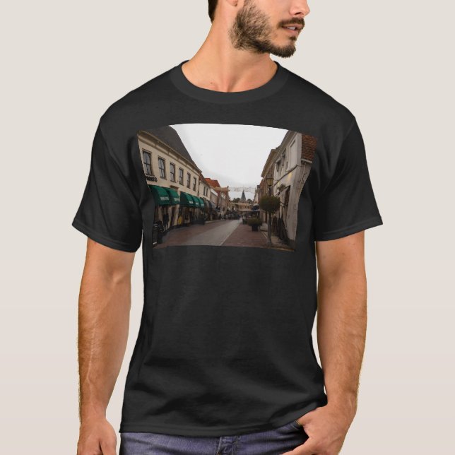 T-shirt Rue Commerçante Elburg The Pays-Bas. (Devant)