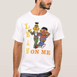 T-shirt Rue Sésame   Bert & Ernie Lean sur moi