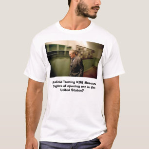 T-shirt Rumsfeld voyageant le musée de KGB