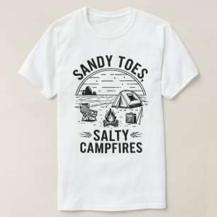 T-shirt Sandy Toes Salty Campfires Conception du camping