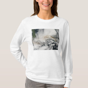 T-shirt Sarychev font une pointe le soufflement à travers