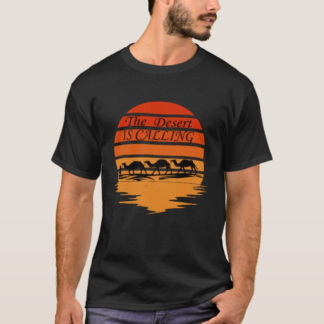 T-shirt Scène du désert avec coucher de soleil de chameaux (Devant)