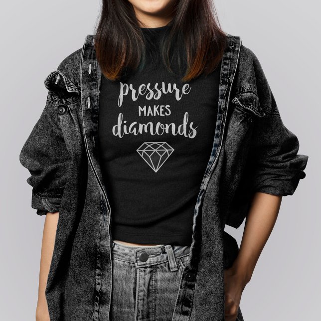 T-shirt Script Lettré À La Main "Pression Fait Diamants" (Créateur téléchargé)